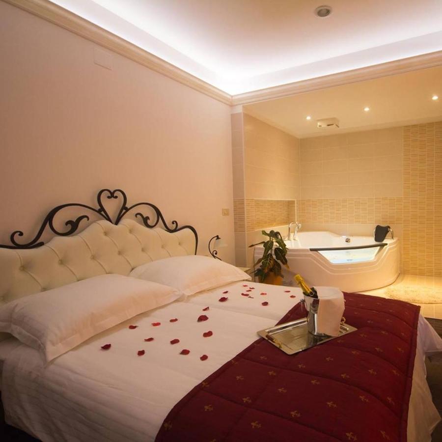 Guest House Sterk โนวาโกริคา ภายนอก รูปภาพ