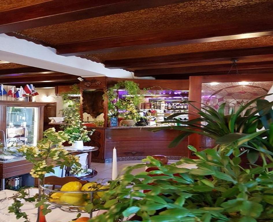 Guest House Sterk โนวาโกริคา ภายนอก รูปภาพ