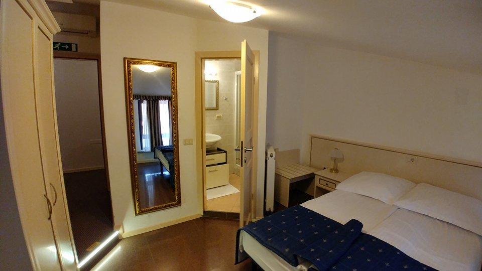 Guest House Sterk โนวาโกริคา ภายนอก รูปภาพ